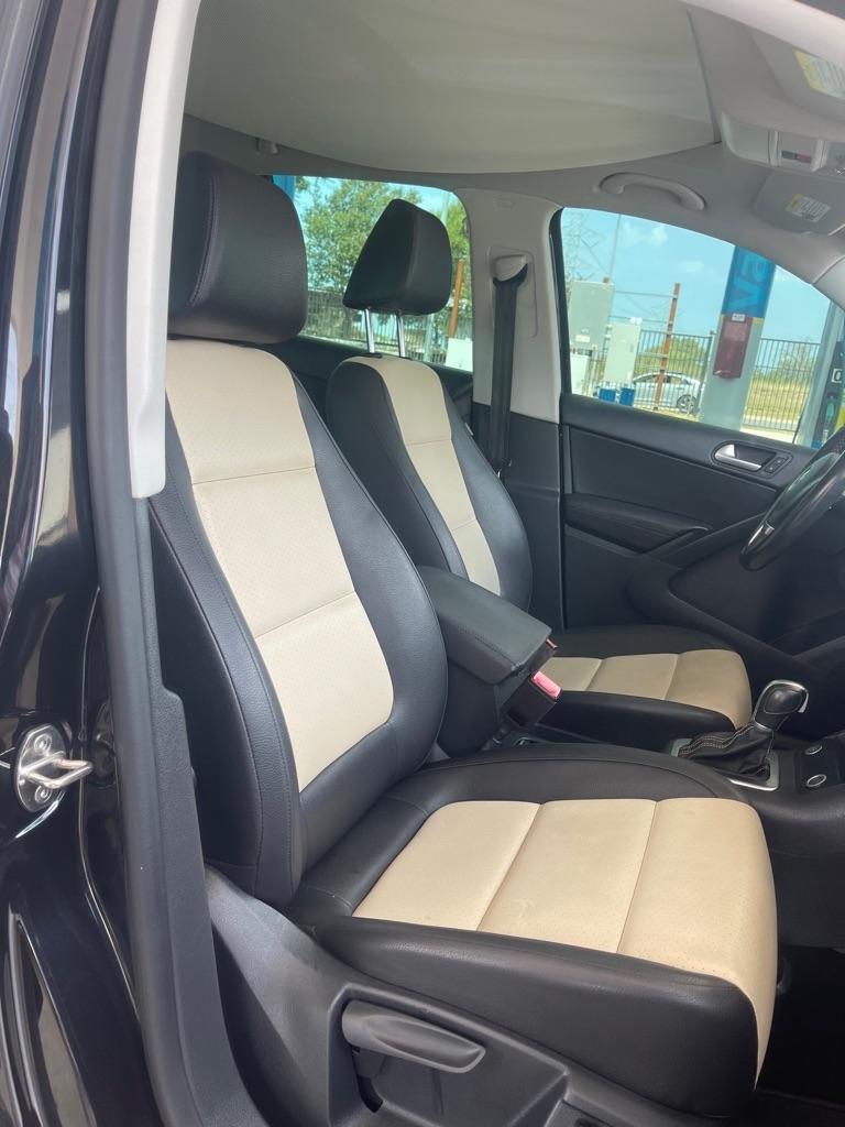 Volkswagen Tiguan S 2016