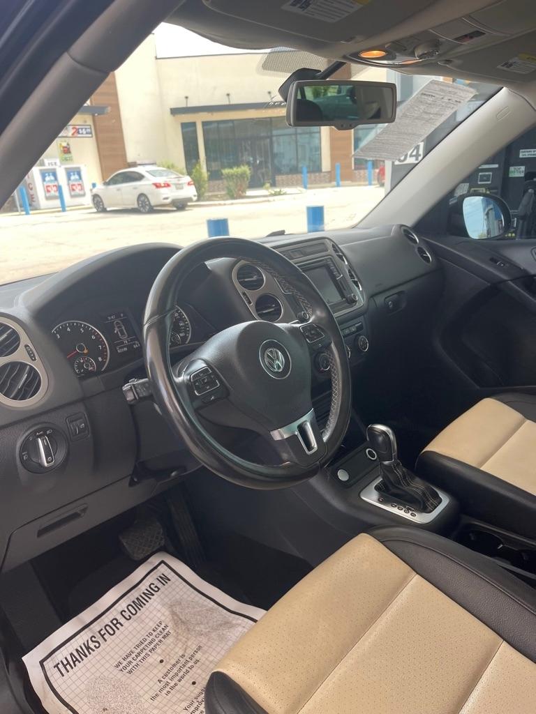 Volkswagen Tiguan S 2016