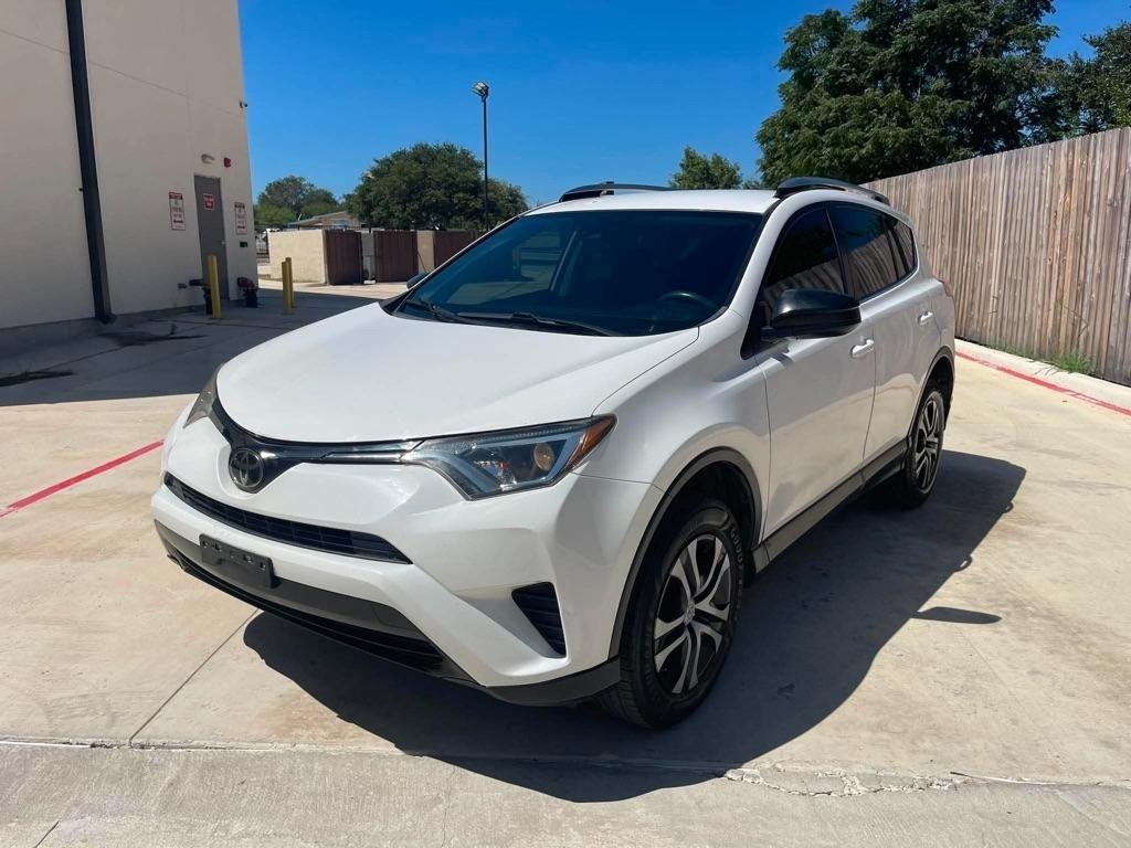 2018 Toyota RAV4 LE AWD