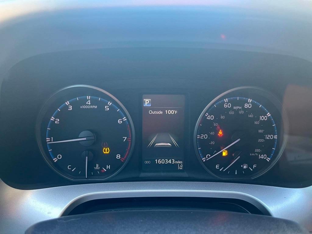 Toyota RAV4 LE AWD 2018