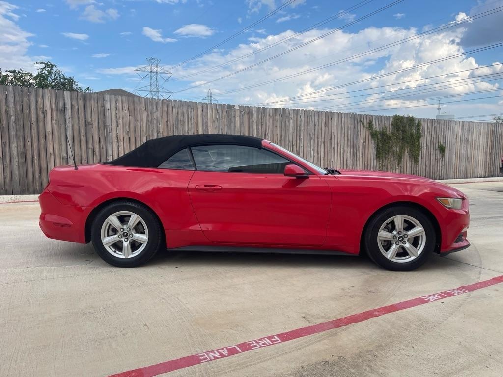 Ford Mustang V6 Convertible 2016