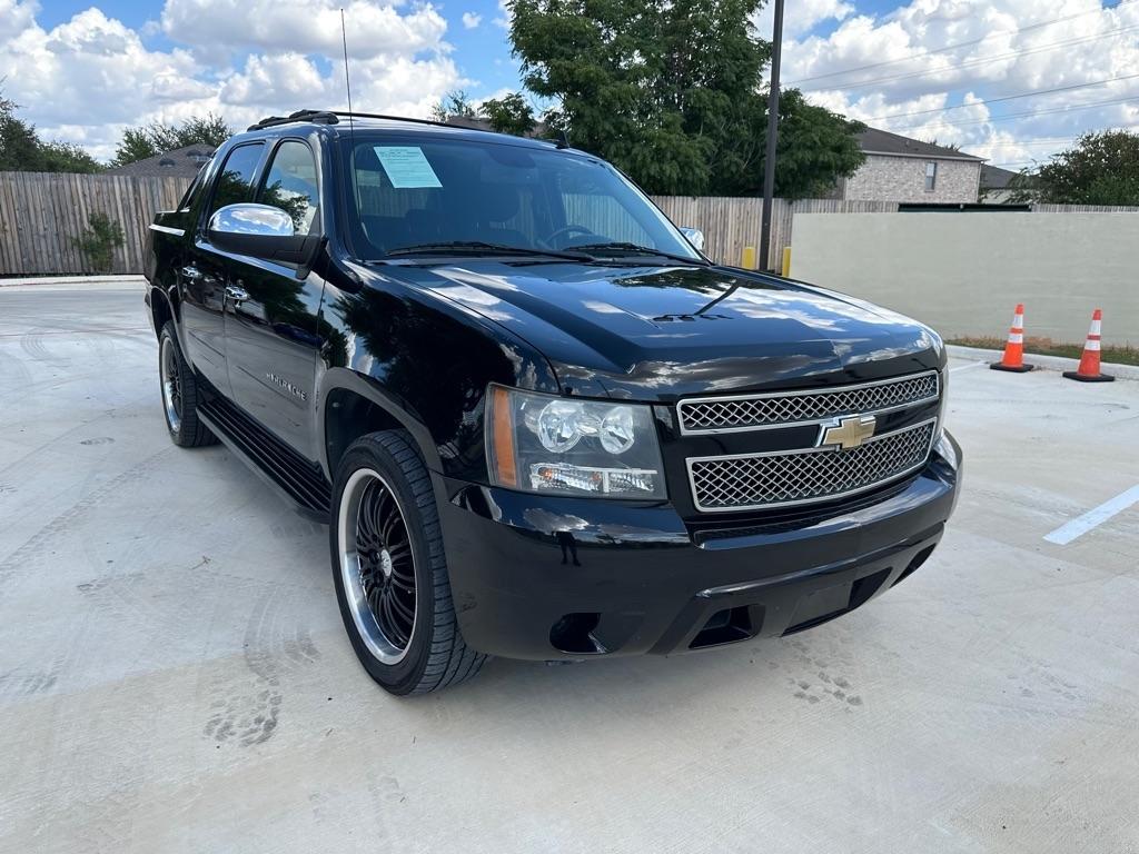 Chevrolet Avalanche LS 2WD 2012