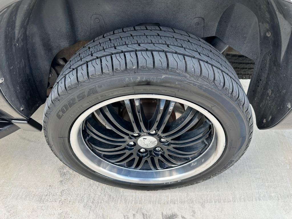 Chevrolet Avalanche LS 2WD 2012