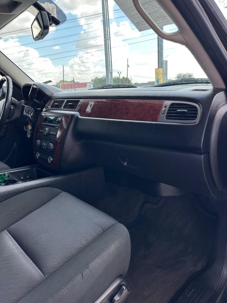 Chevrolet Avalanche LS 2WD 2012