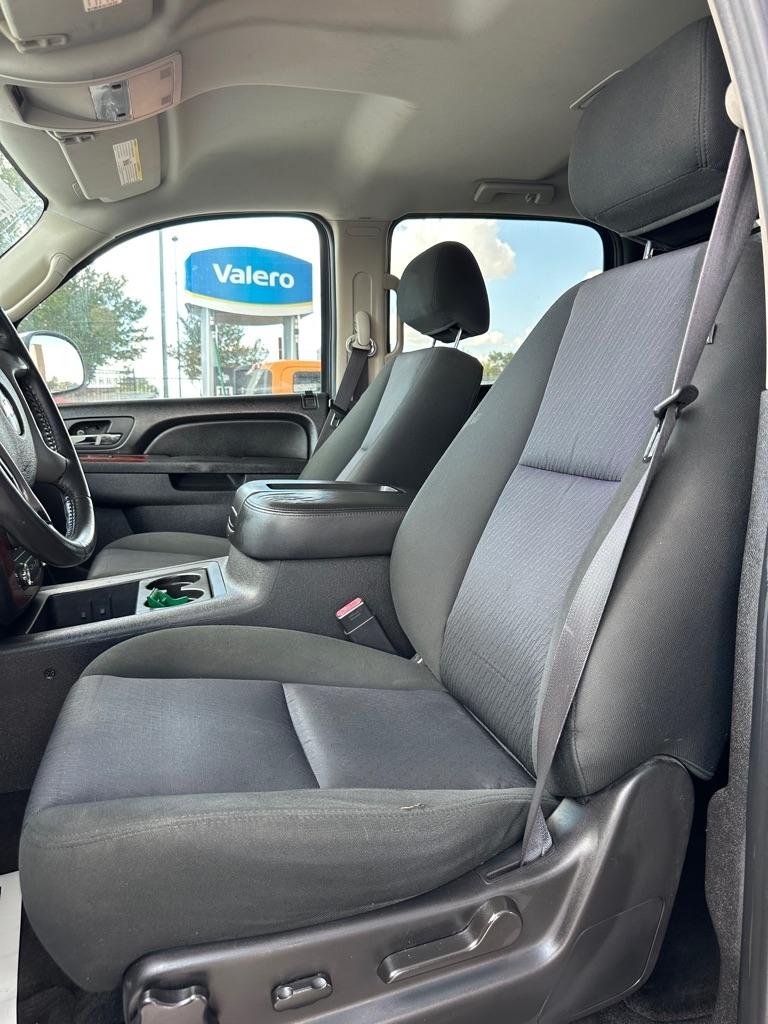 Chevrolet Avalanche LS 2WD 2012