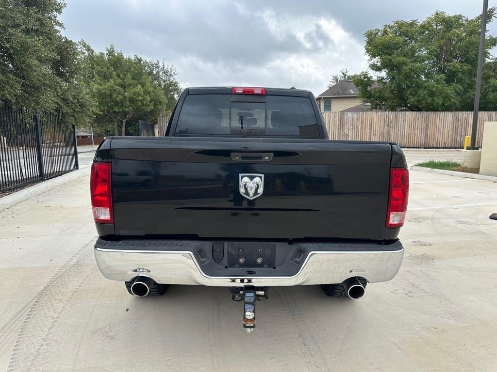 RAM 1500 Laramie Crew Cab 4WD 2012