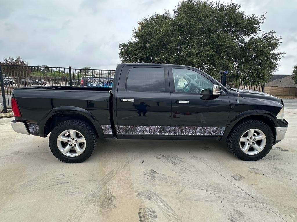 RAM 1500 Laramie Crew Cab 4WD 2012