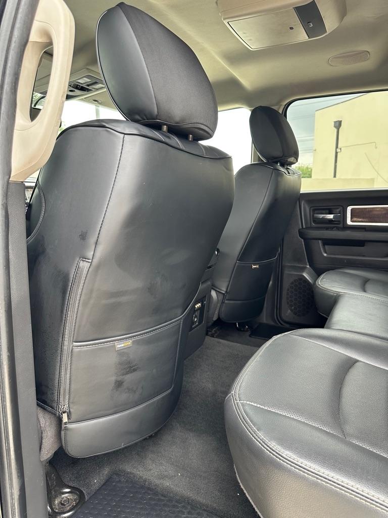 RAM 1500 Laramie Crew Cab 4WD 2012
