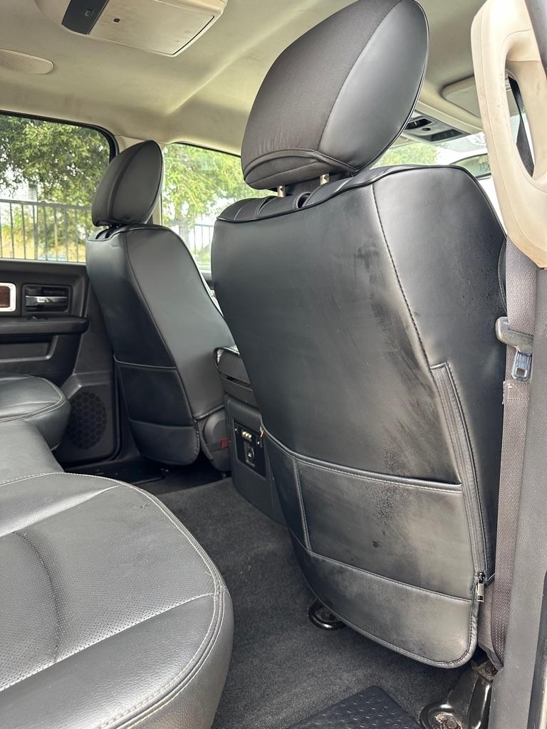 RAM 1500 Laramie Crew Cab 4WD 2012