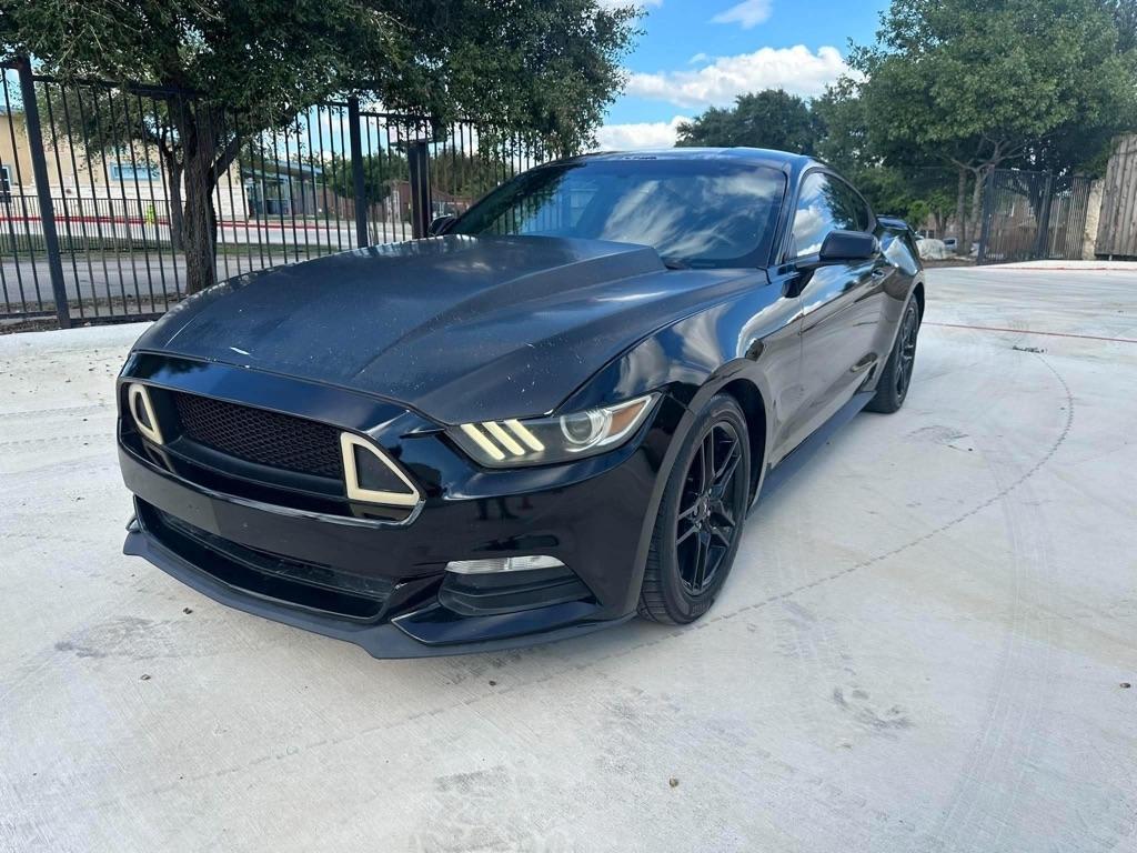Ford Mustang V6 Coupe 2015