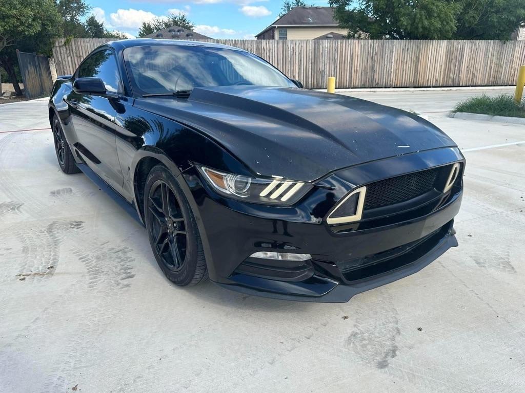 Ford Mustang V6 Coupe 2015