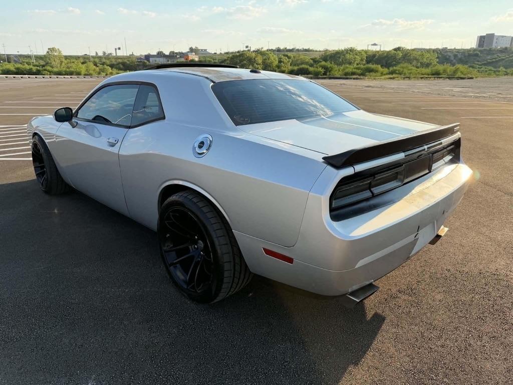 Dodge Challenger SRT8 2012