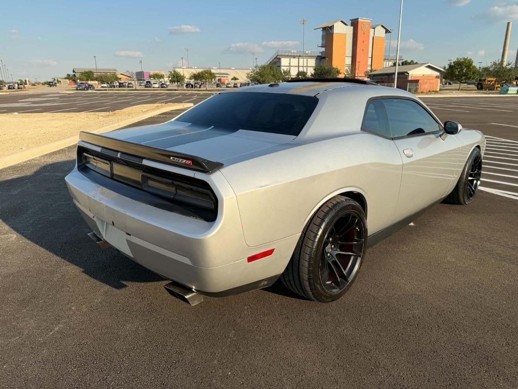 Dodge Challenger SRT8 2012