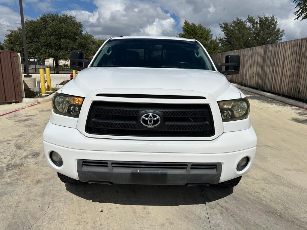 Toyota Tundra Tundra-Grade Double Cab 4.6L 2WD 2011
