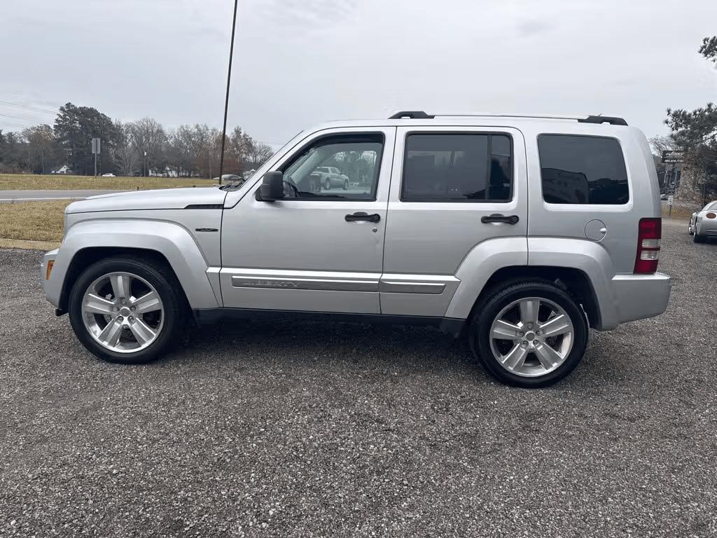 Jeep Liberty  2012