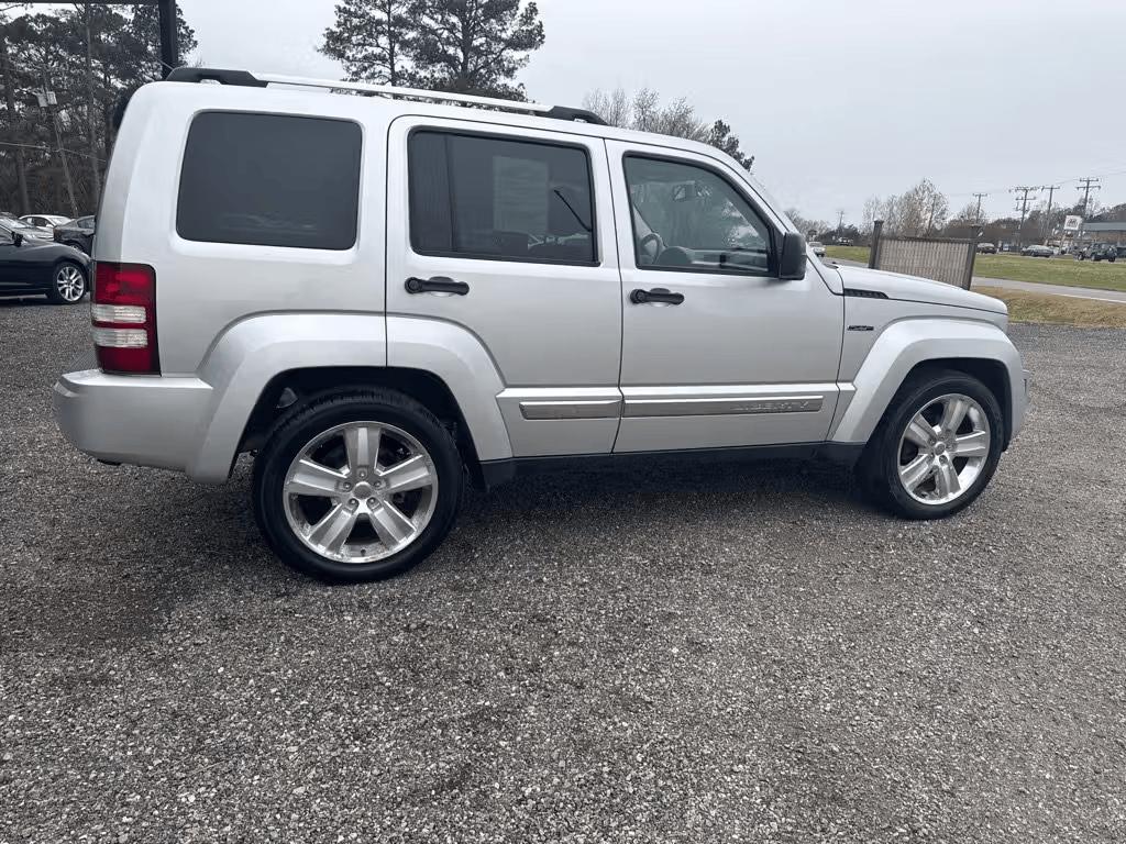 Jeep Liberty  2012
