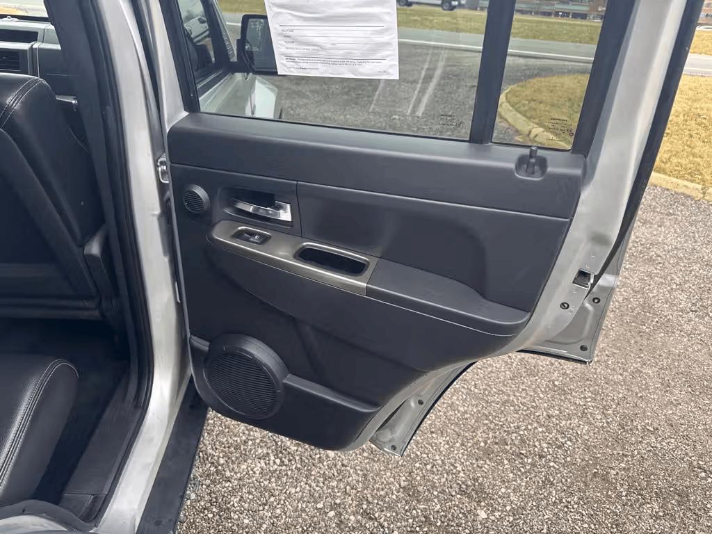 Jeep Liberty  2012