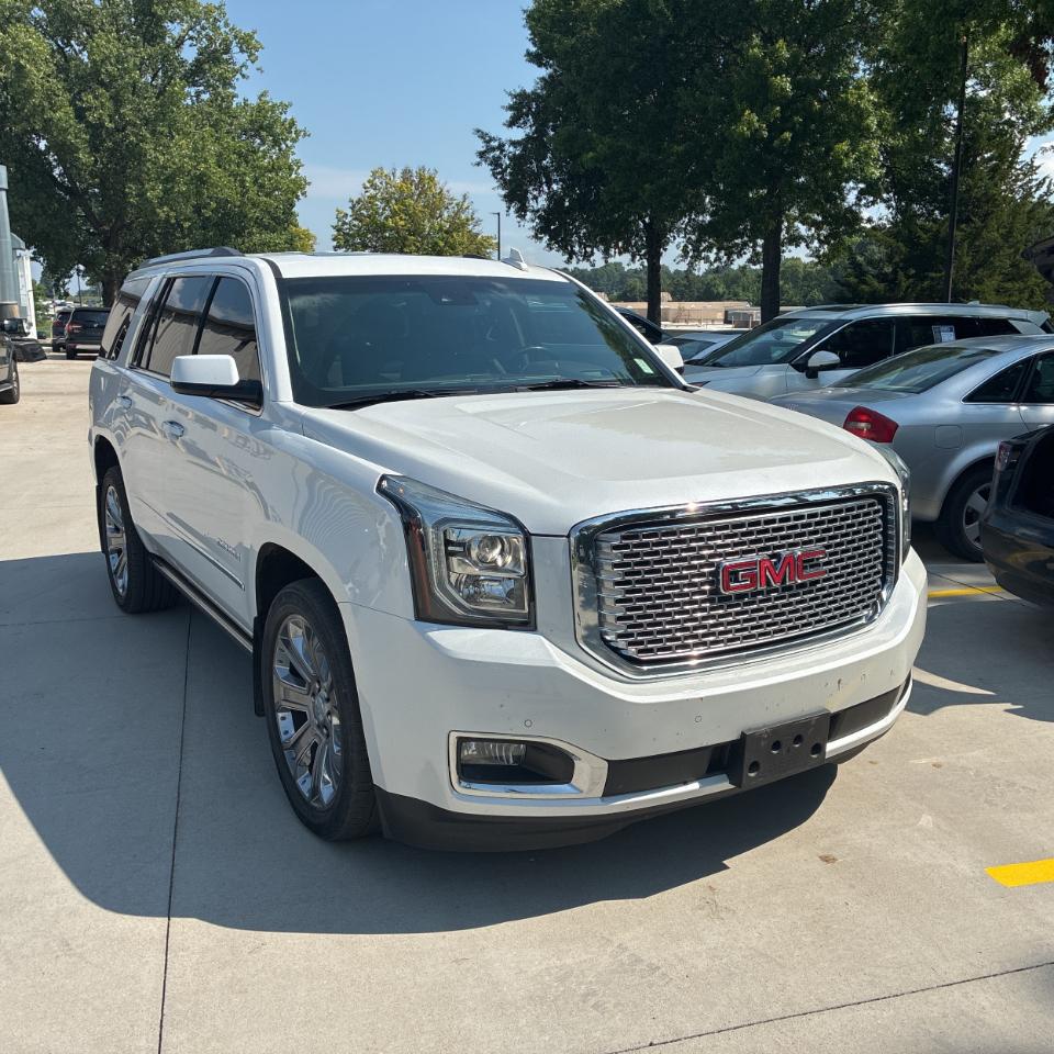 GMC Yukon Denali  2016