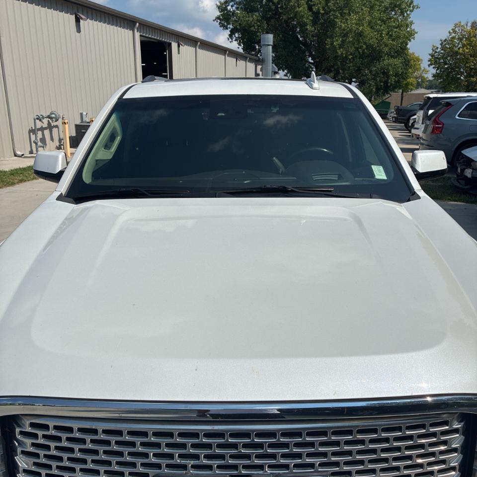 GMC Yukon Denali  2016