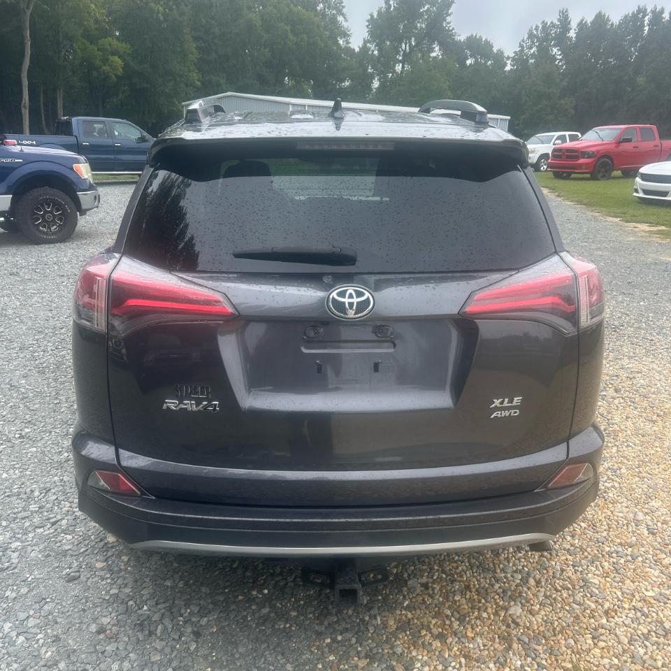 Toyota RAV4  2017