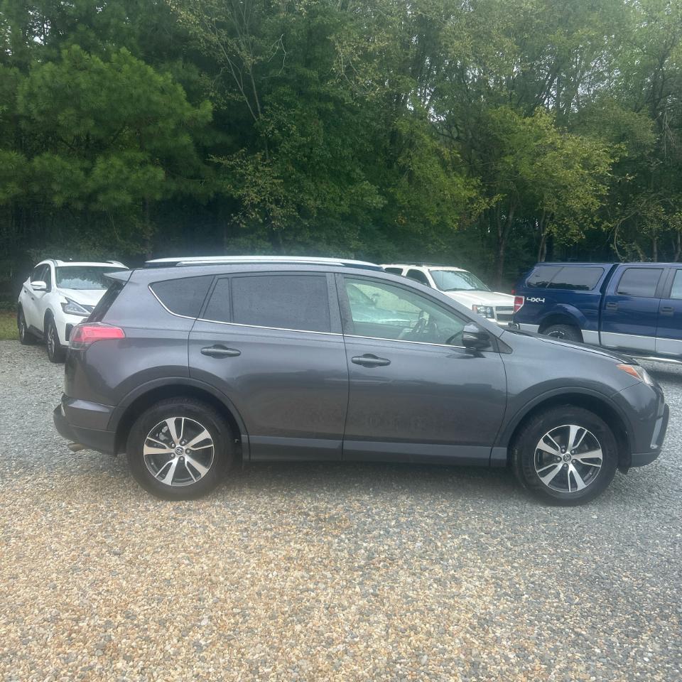 Toyota RAV4  2017