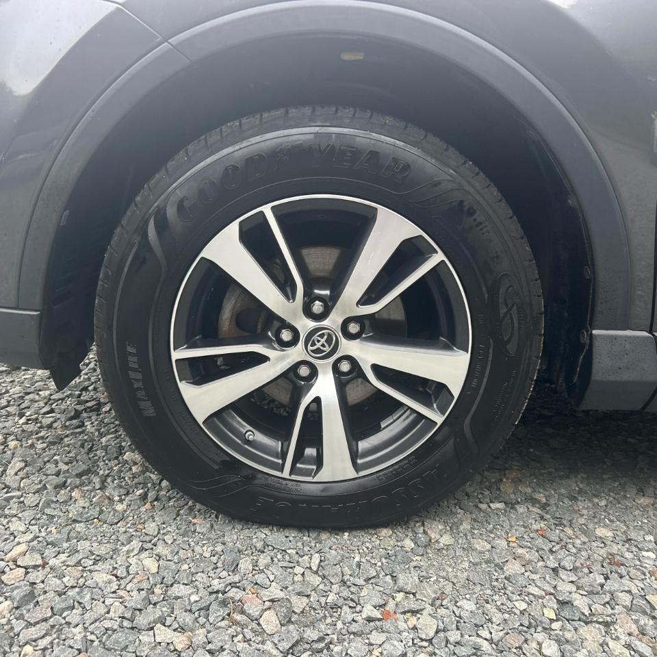 Toyota RAV4  2017