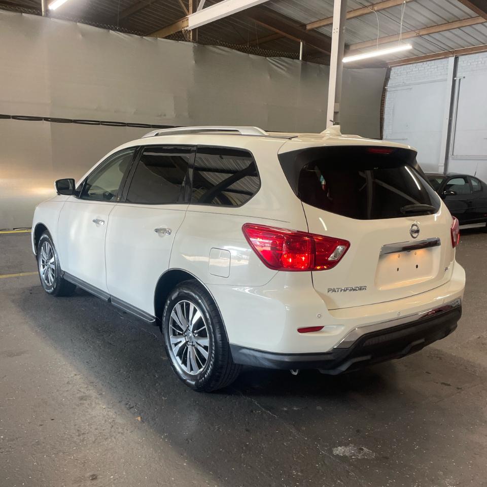 Nissan Pathfinder  2020