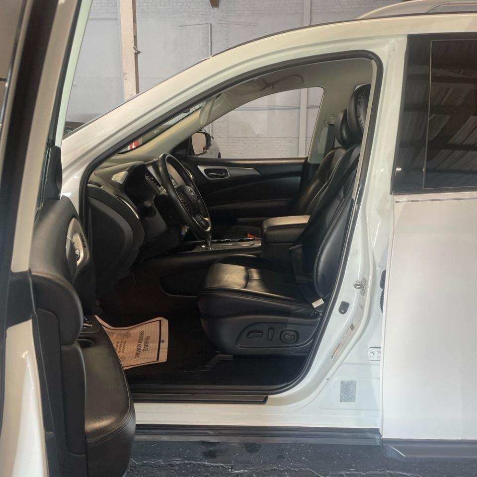 Nissan Pathfinder  2020