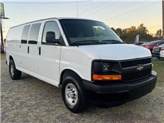 2017 Chevrolet Express  2017 Chevrolet Express