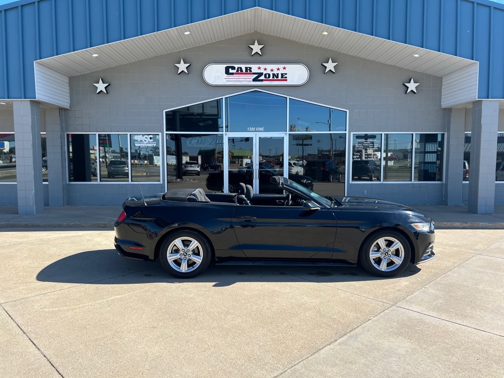 2017 Ford Mustang V6 Convertible