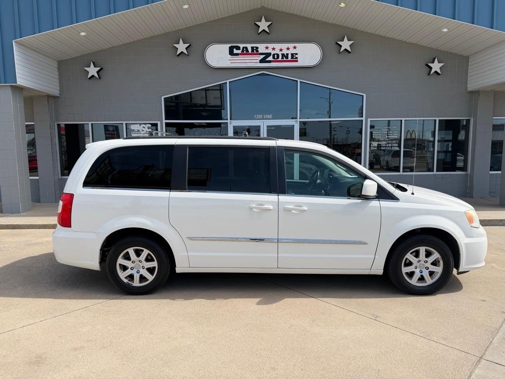 2013 Chrysler Town & Country Touring