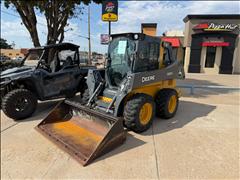 2022 John Deere Skid Loader 