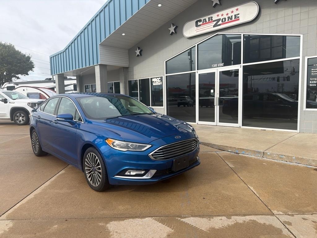 Ford Fusion photo 2