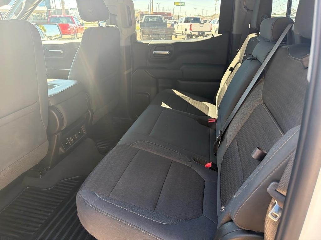 Chevrolet Silverado photo 5