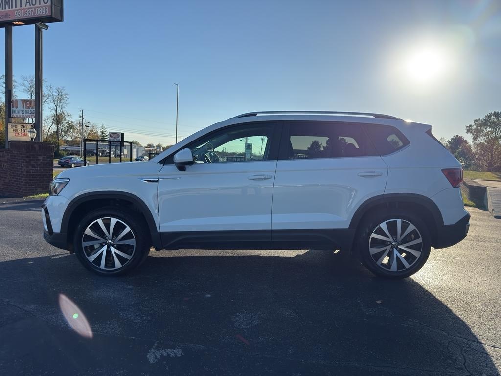 Volkswagen Taos  2022