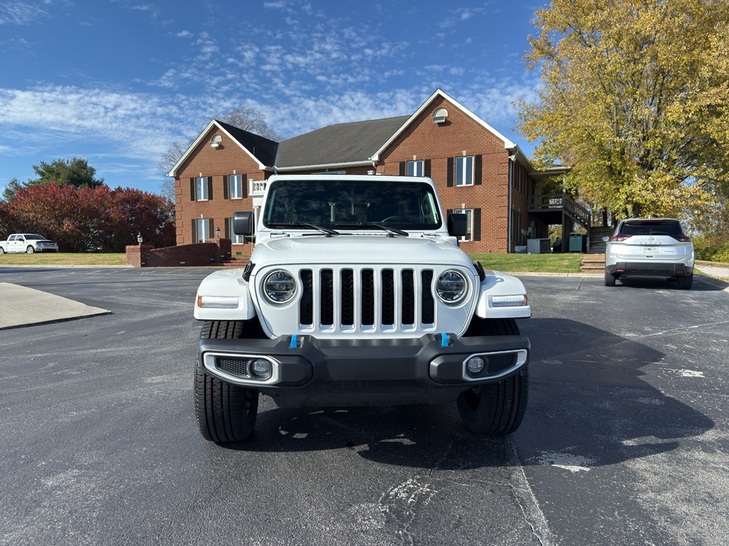 2022 Jeep Wrangler 4xe Unlimited Sahara photo 2