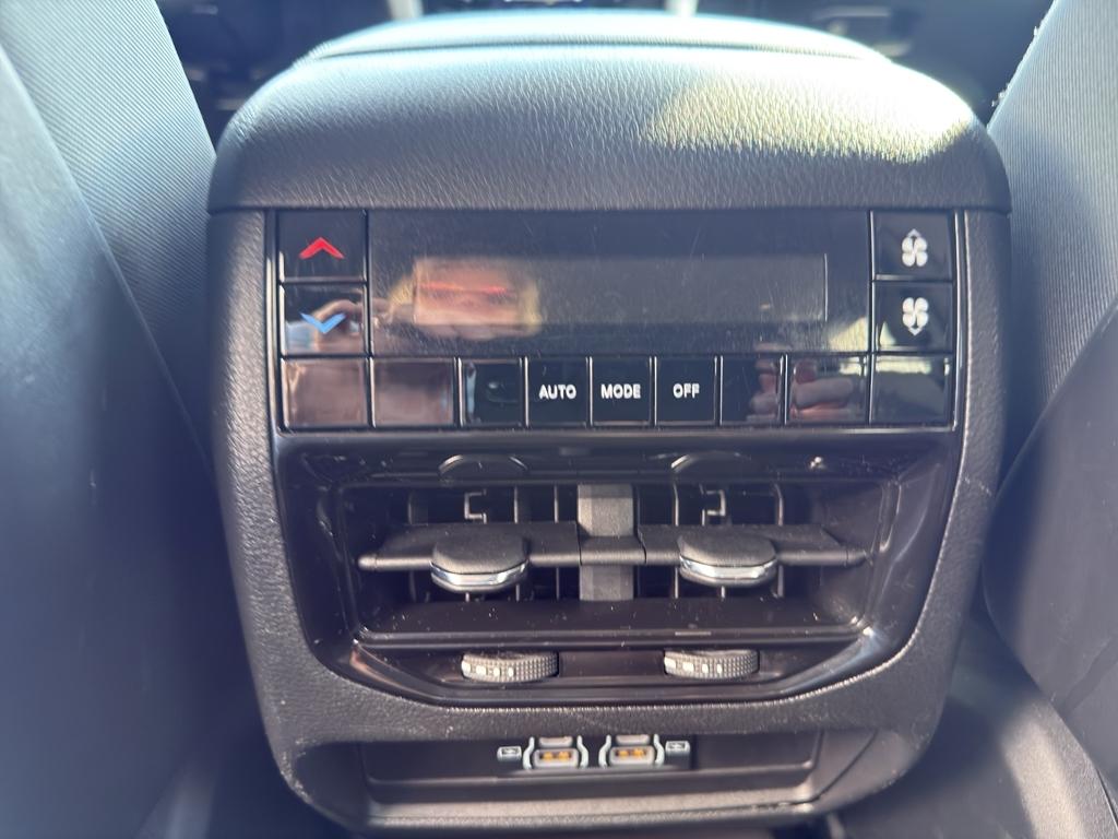 Jeep Grand Cherokee L  2023