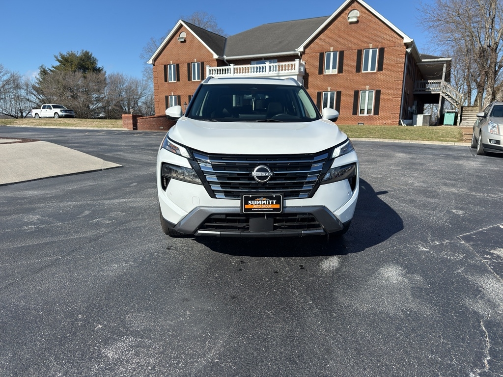 Nissan Rogue  2024