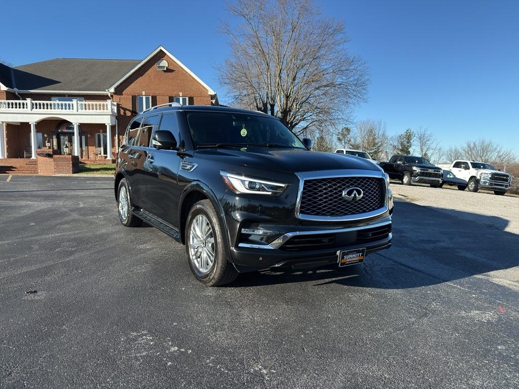 Infiniti QX80  2021