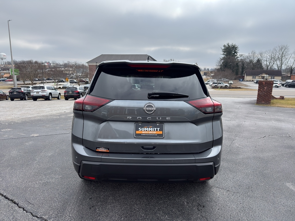 Nissan Rogue  2025