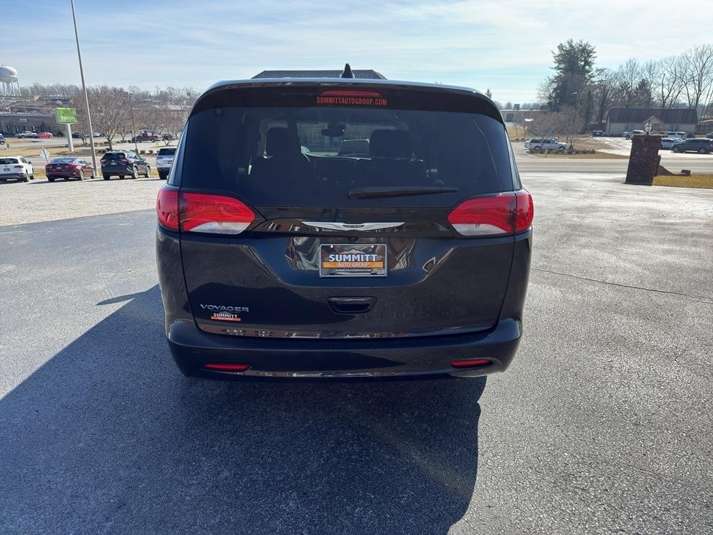 Chrysler Voyager  2023