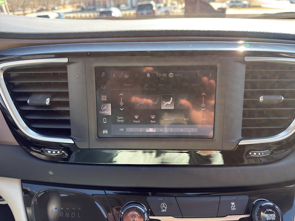 Chrysler Voyager  2023