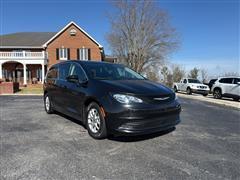 2023 Chrysler Voyager 