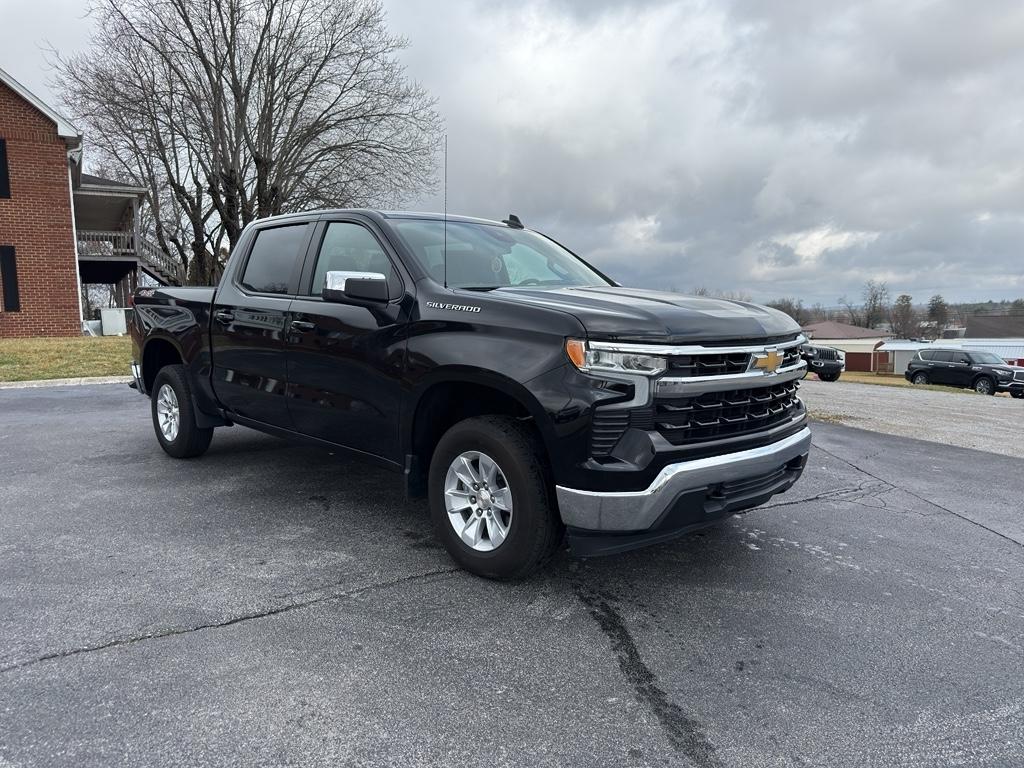 Chevrolet Silverado 1500  2025