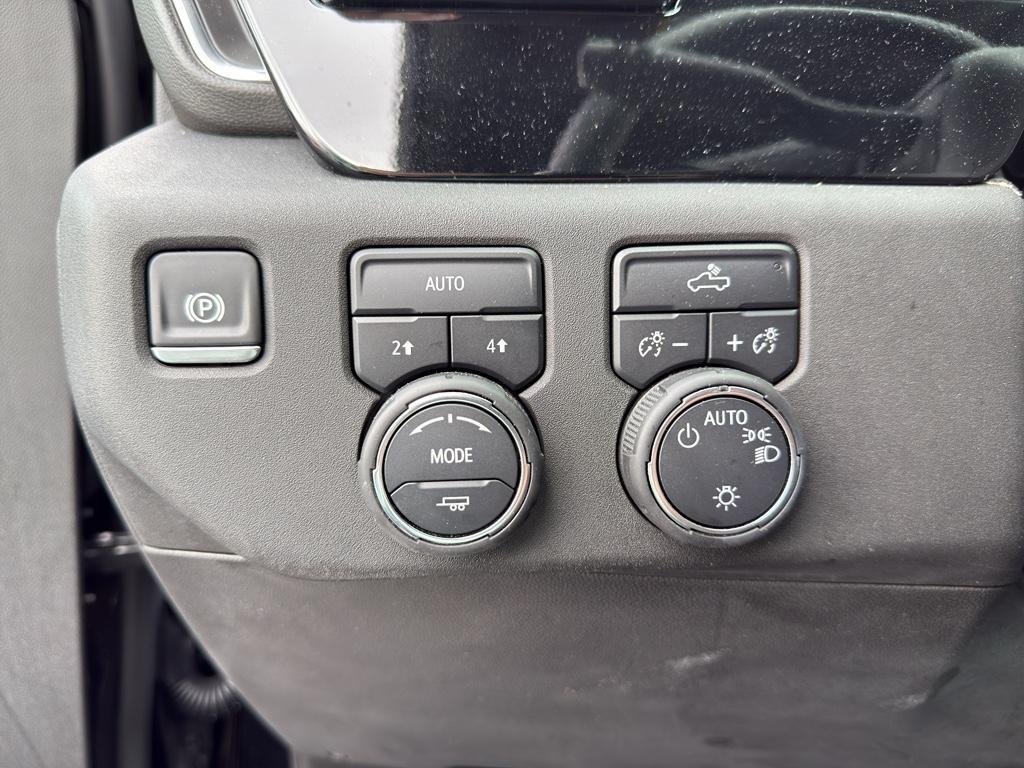 Chevrolet Silverado 1500  2025