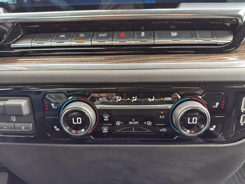 Chevrolet Silverado 1500  2025