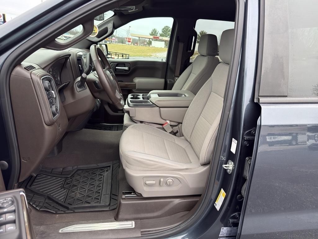 Chevrolet SILVERADO  2022