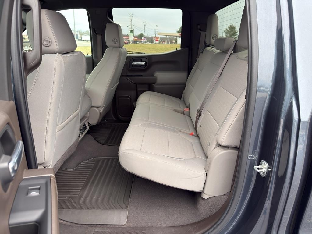 Chevrolet SILVERADO  2022