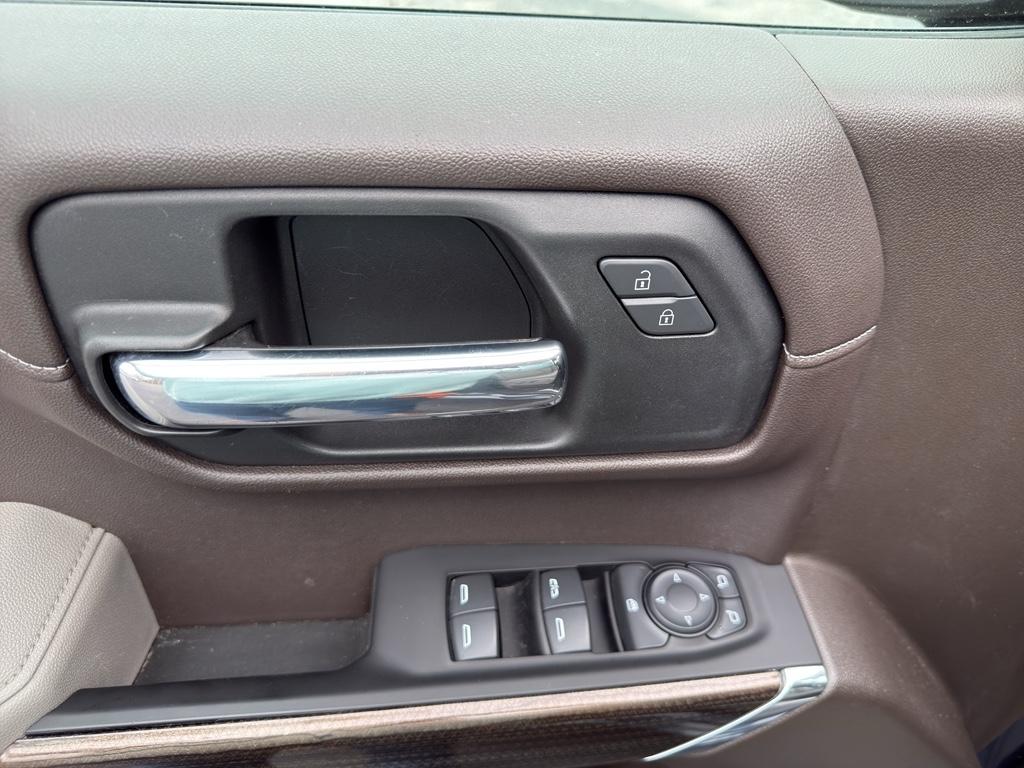 Chevrolet SILVERADO  2022