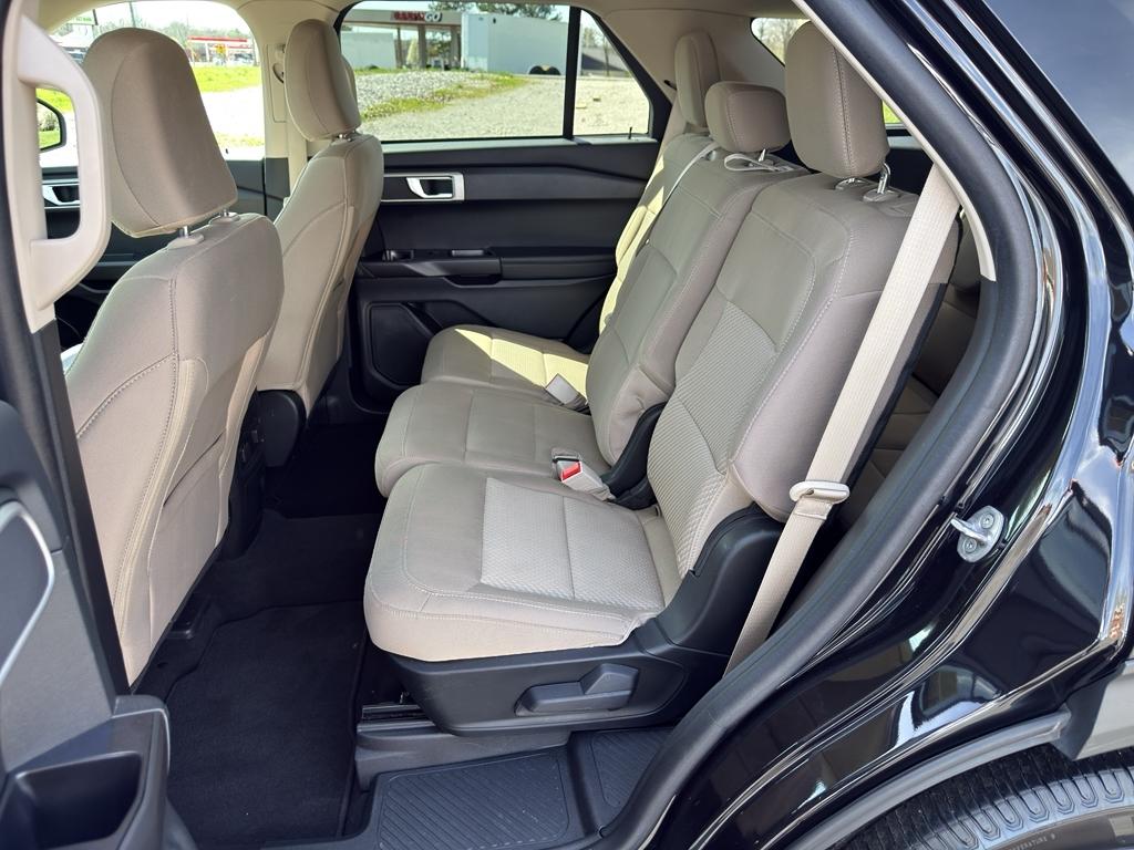 2023 Ford Explorer Base - Photo 37